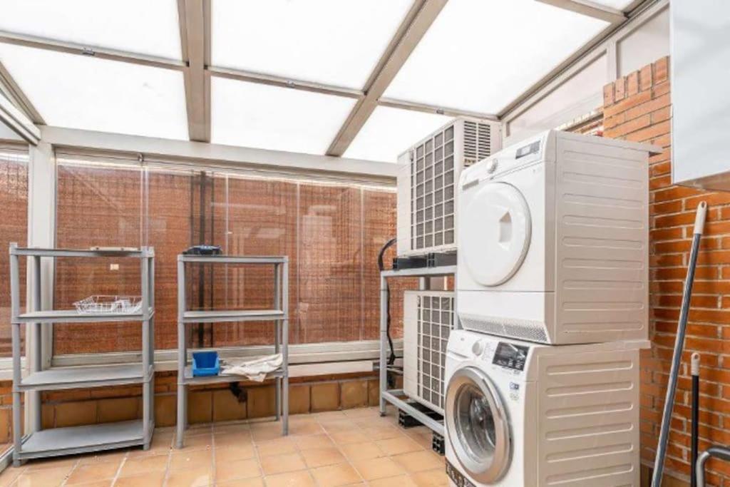 Impresionante Apartamento De 4 Dormitorios 3 Banos Y 2 Plazas De Garaje Madrid Ngoại thất bức ảnh
