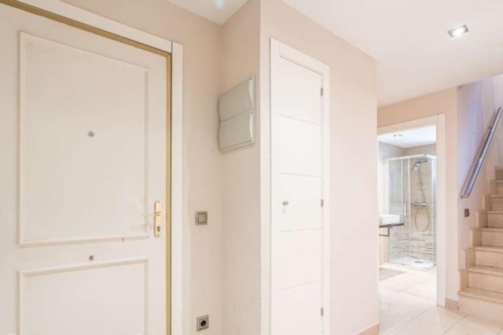 Impresionante Apartamento De 4 Dormitorios 3 Banos Y 2 Plazas De Garaje Madrid Ngoại thất bức ảnh